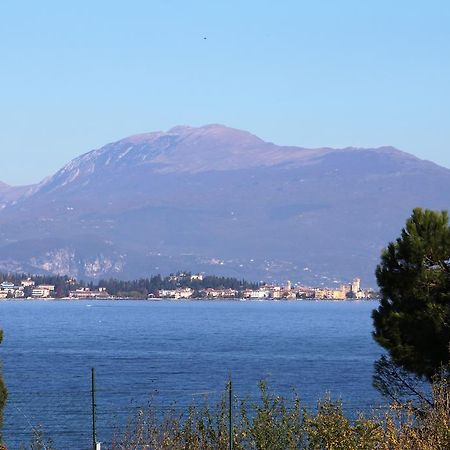 Antico Borgo Διαμέρισμα Ντεζεντσάνο ντελ Γκάρντα Εξωτερικό φωτογραφία