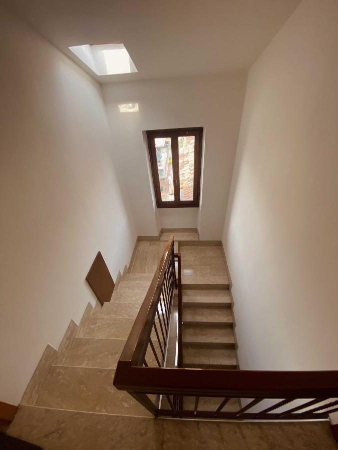 Antico Borgo Διαμέρισμα Ντεζεντσάνο ντελ Γκάρντα Εξωτερικό φωτογραφία